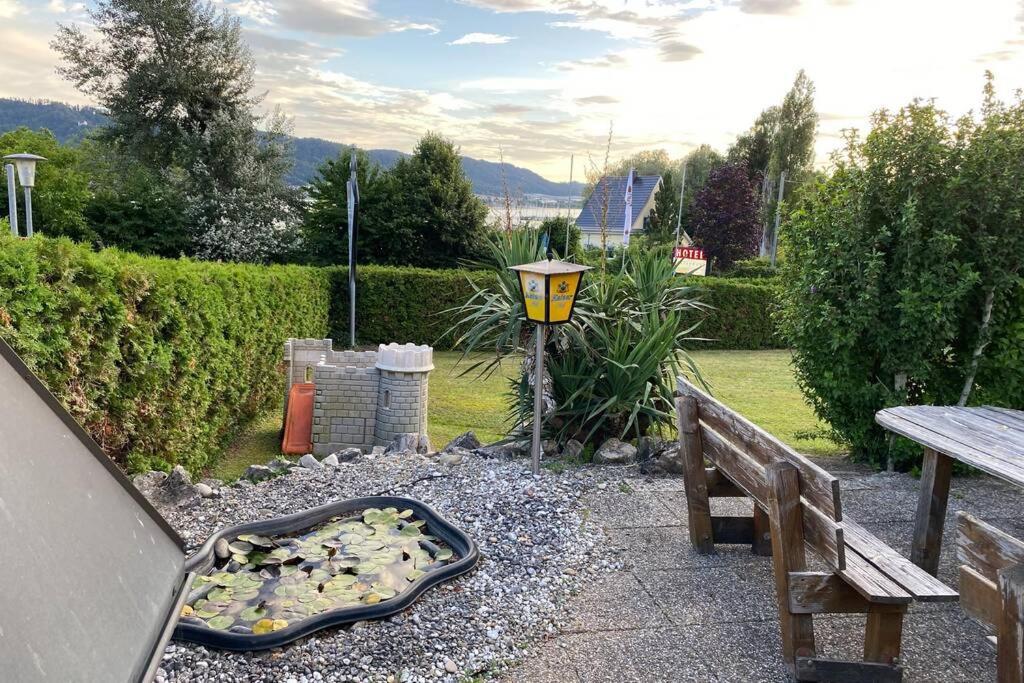 Die Seeblume - Ferienwohnung Mit Pool Und Seeblick Bodman-Ludwigshafen Exteriér fotografie